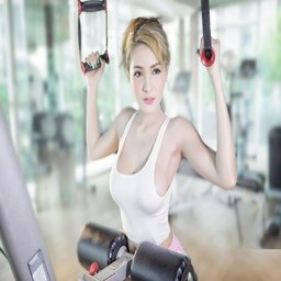 《父亲开了两个女儿包》演员表揭秘：剧情解析与角色深度解读