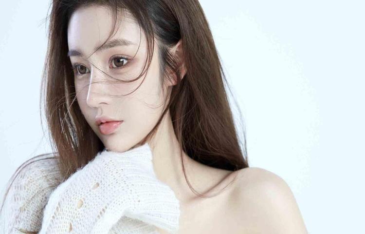 欧美另类校园风格